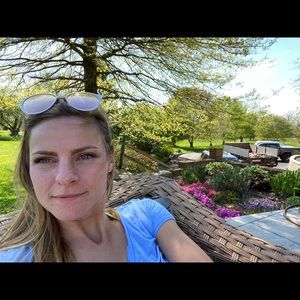 Meet your Posher, Dawn